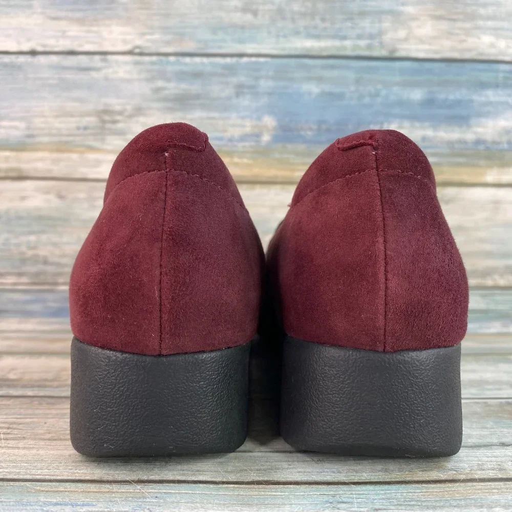 Clarks Loafers Womens 6.5M Red Suede Lightweight Wedge Heel Slip On Comfort Shoe